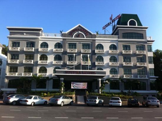 โรงแรมซูเทร่า เซเรมบัน ภายนอก รูปภาพ