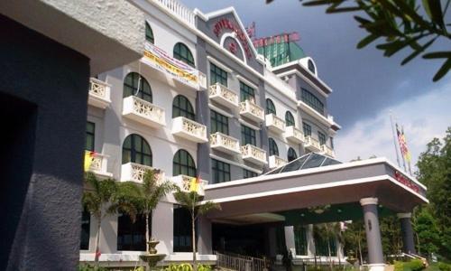 โรงแรมซูเทร่า เซเรมบัน ภายนอก รูปภาพ
